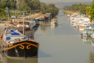 port de plaisance à bellegarde