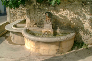 fontaine à bellegarde