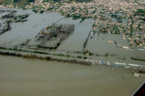 vue aérienne innondation à bellegarde